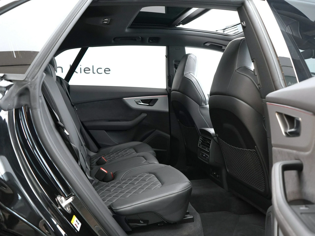 Audi Q8 - Zdjęcie 30