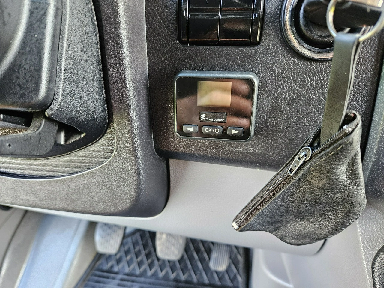 Mercedes Sprinter - Zdjęcie 19
