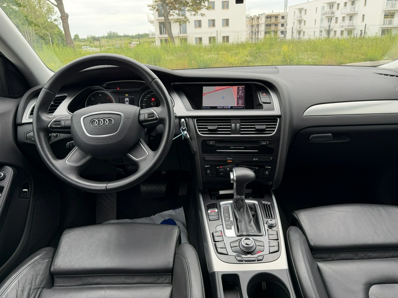 Audi A4 - Zdjęcie 22