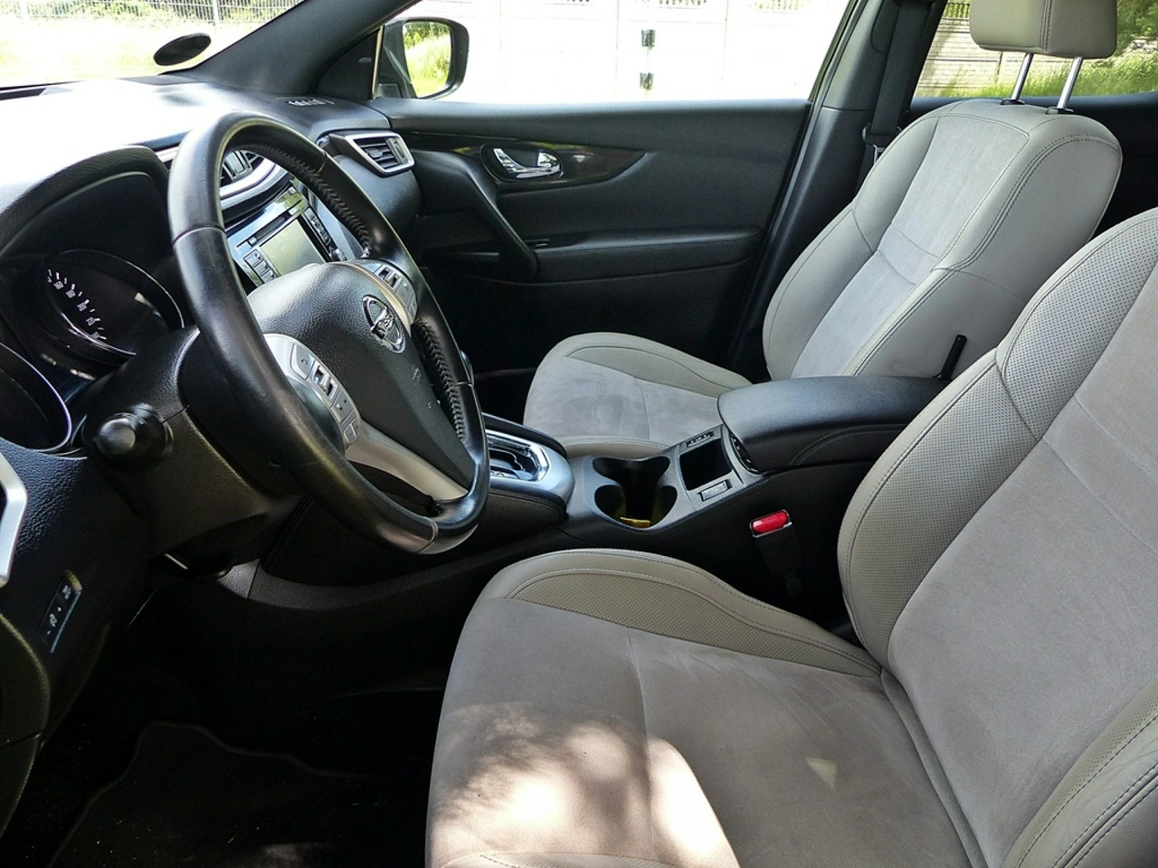 Nissan Qashqai - Zdjęcie 18