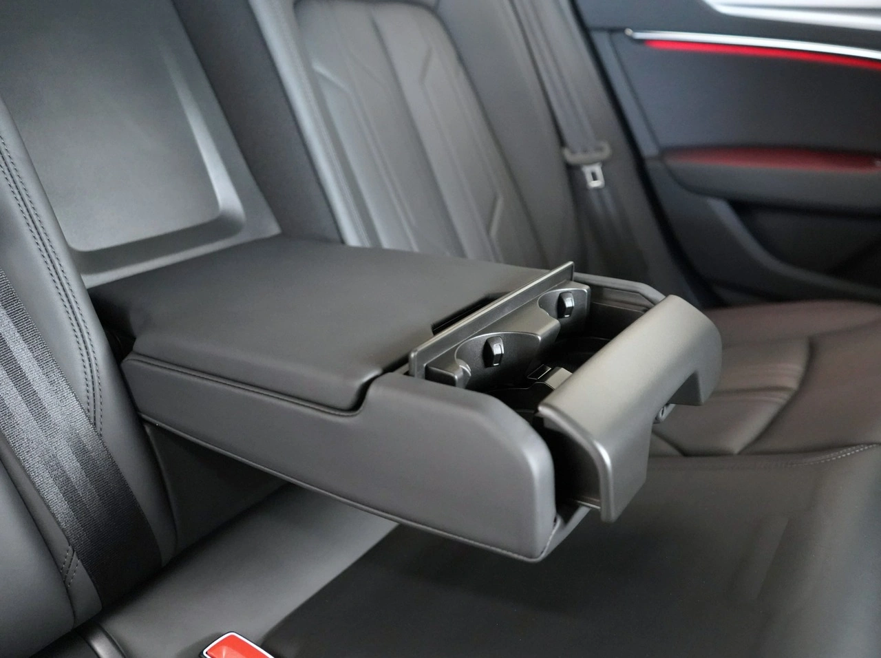 Audi A6 - Zdjęcie 29