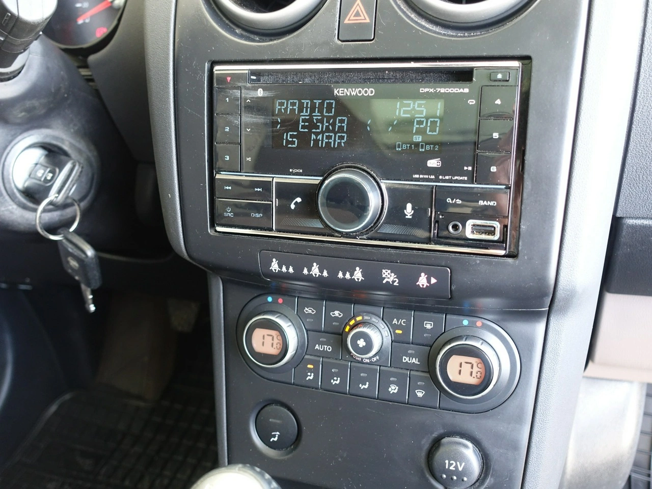 Nissan Qashqai+2 - Zdjęcie 22