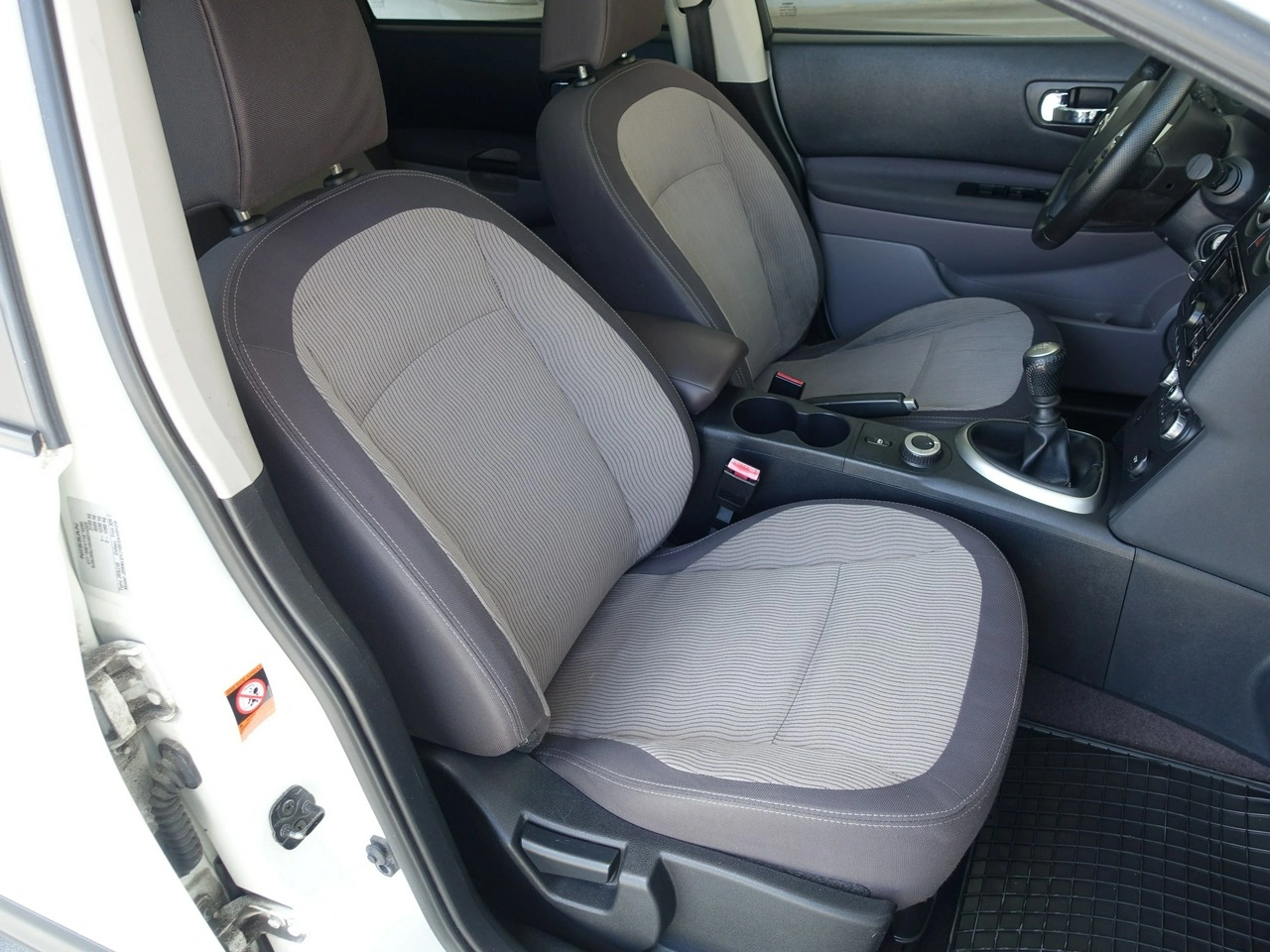 Nissan Qashqai+2 - Zdjęcie 20