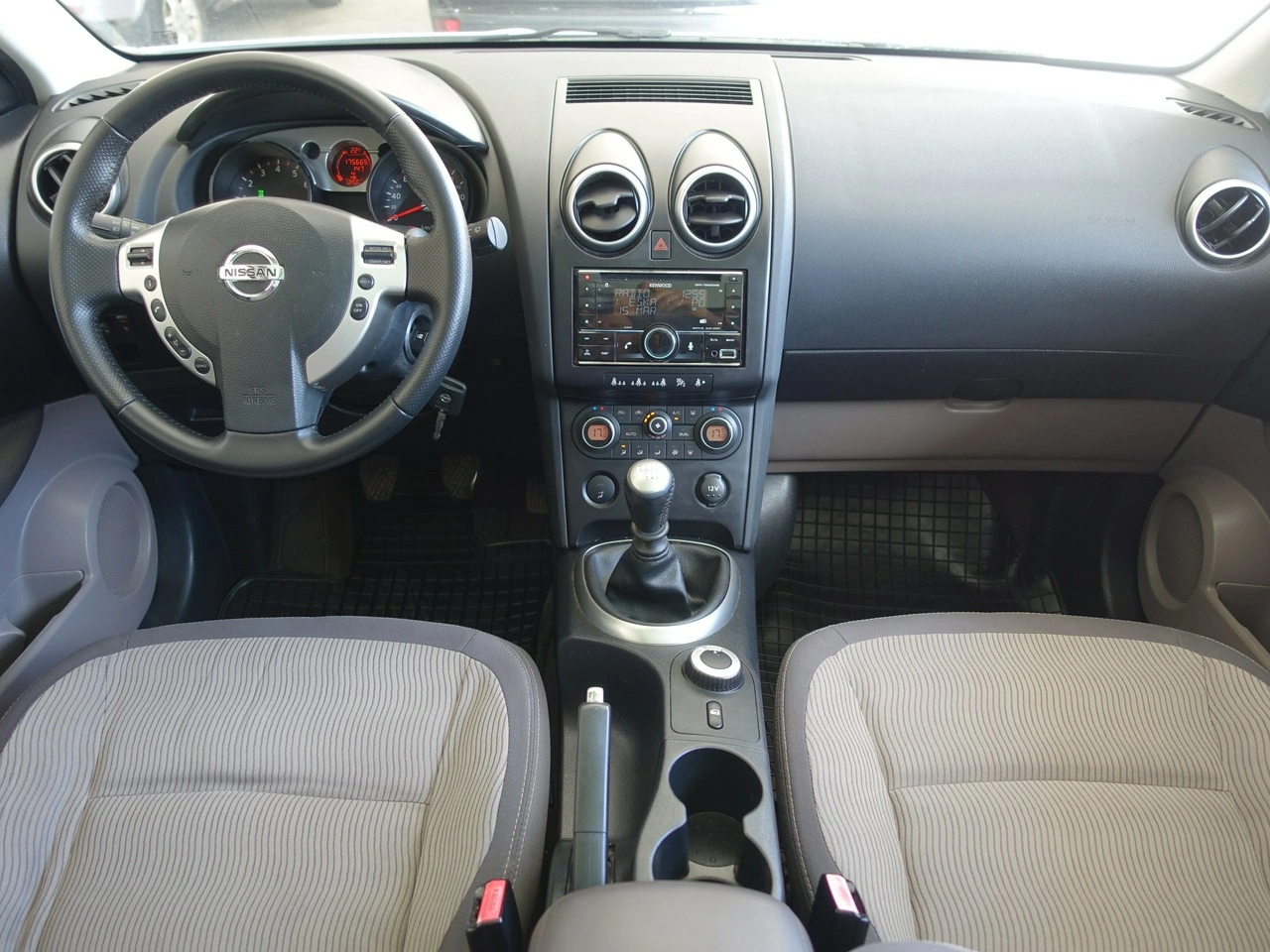 Nissan Qashqai+2 - Zdjęcie 18