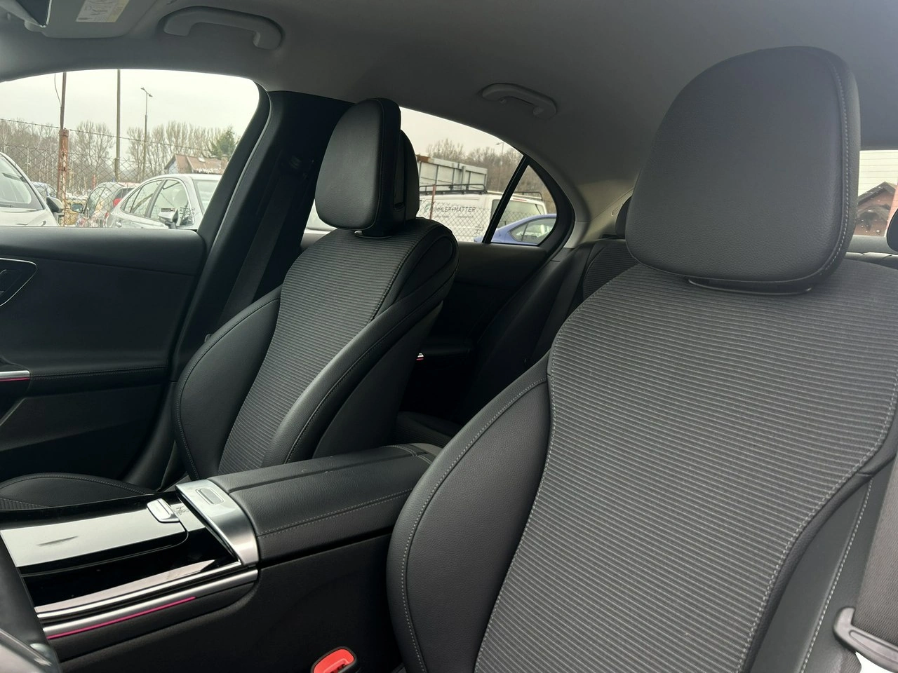 Mercedes C 180 - Zdjęcie 10