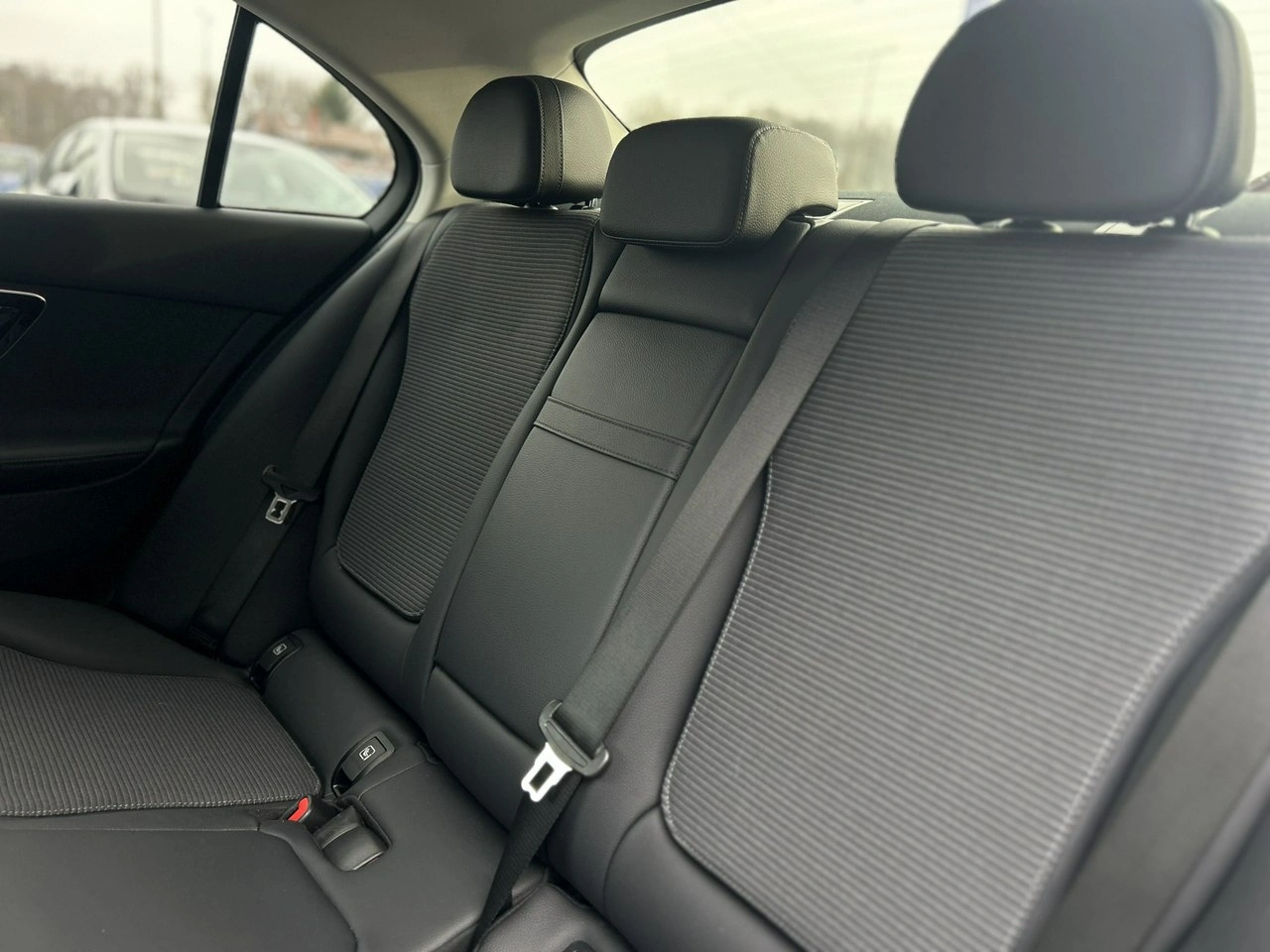 Mercedes C 180 - Zdjęcie 33