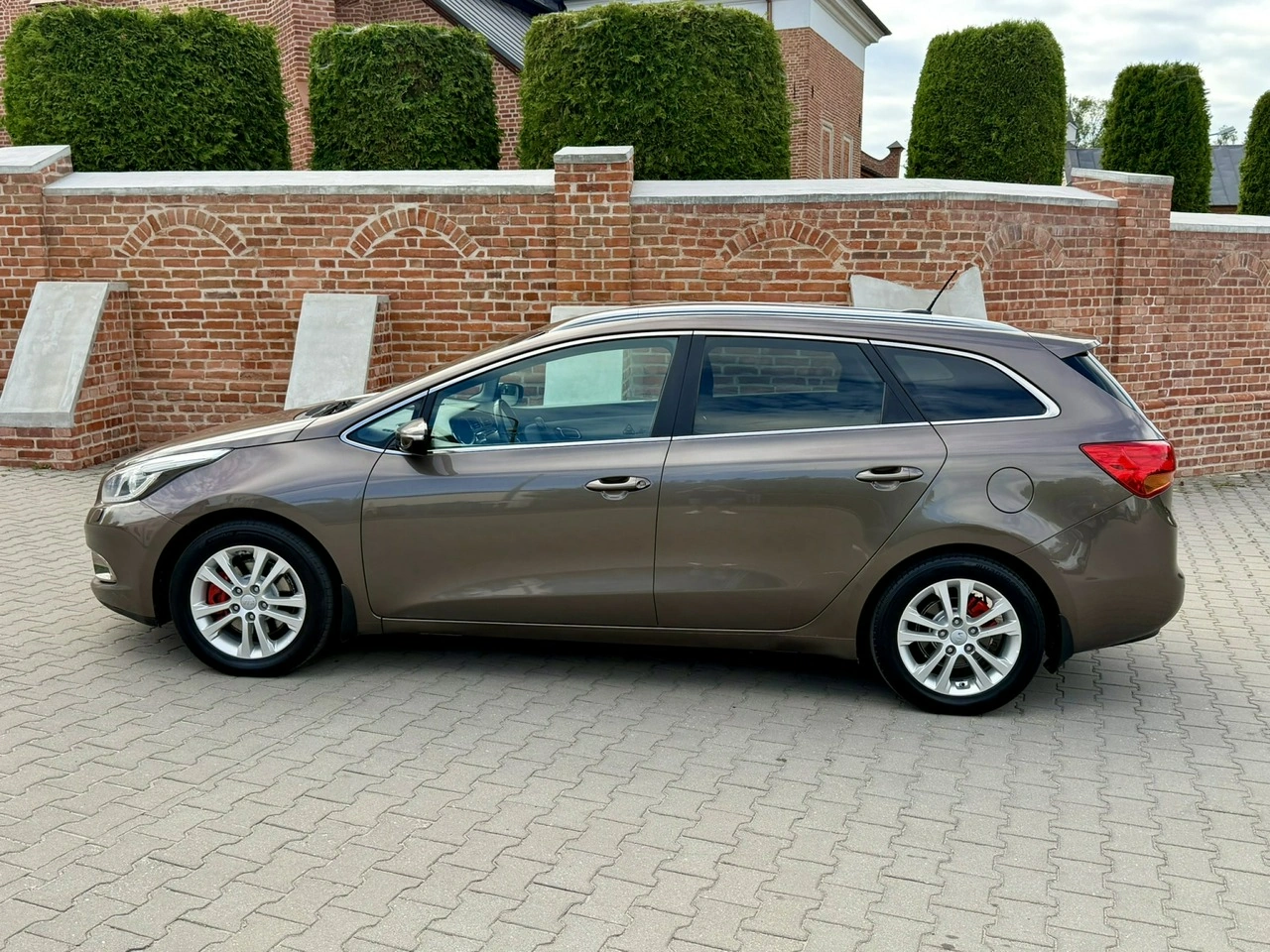 Kia Ceed - Zdjęcie 10