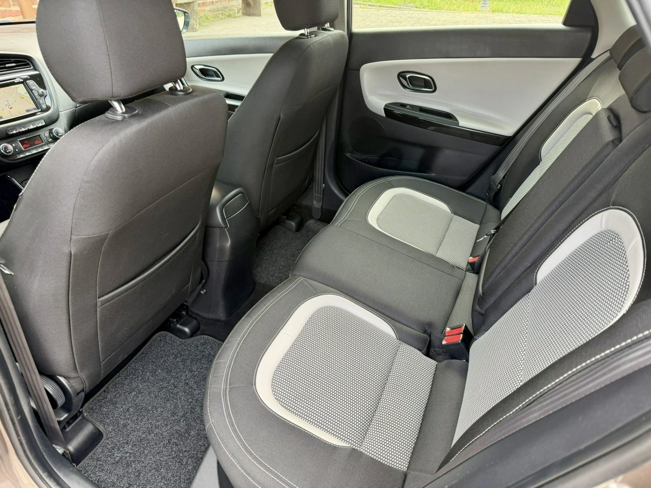 Kia Ceed - Zdjęcie 6
