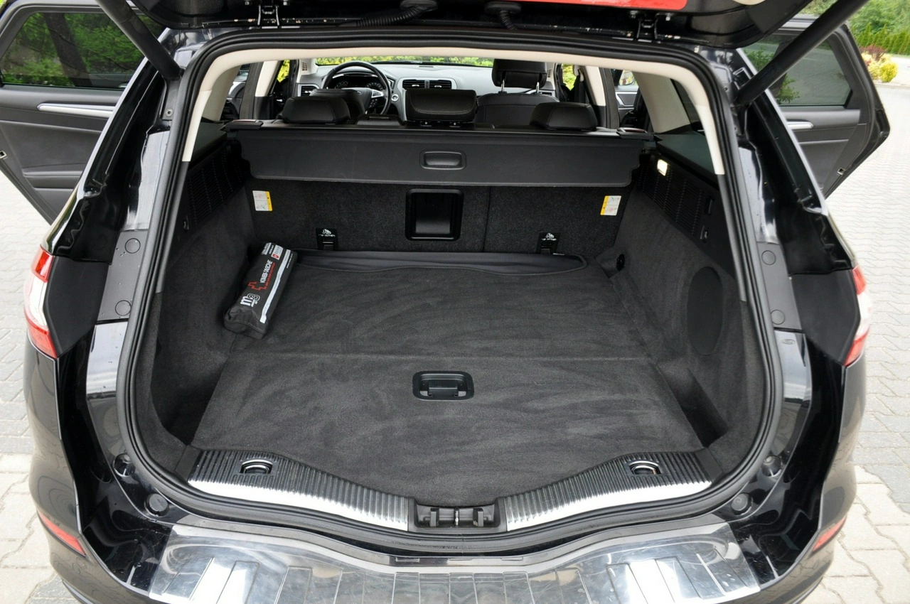 Ford Mondeo - Zdjęcie 37