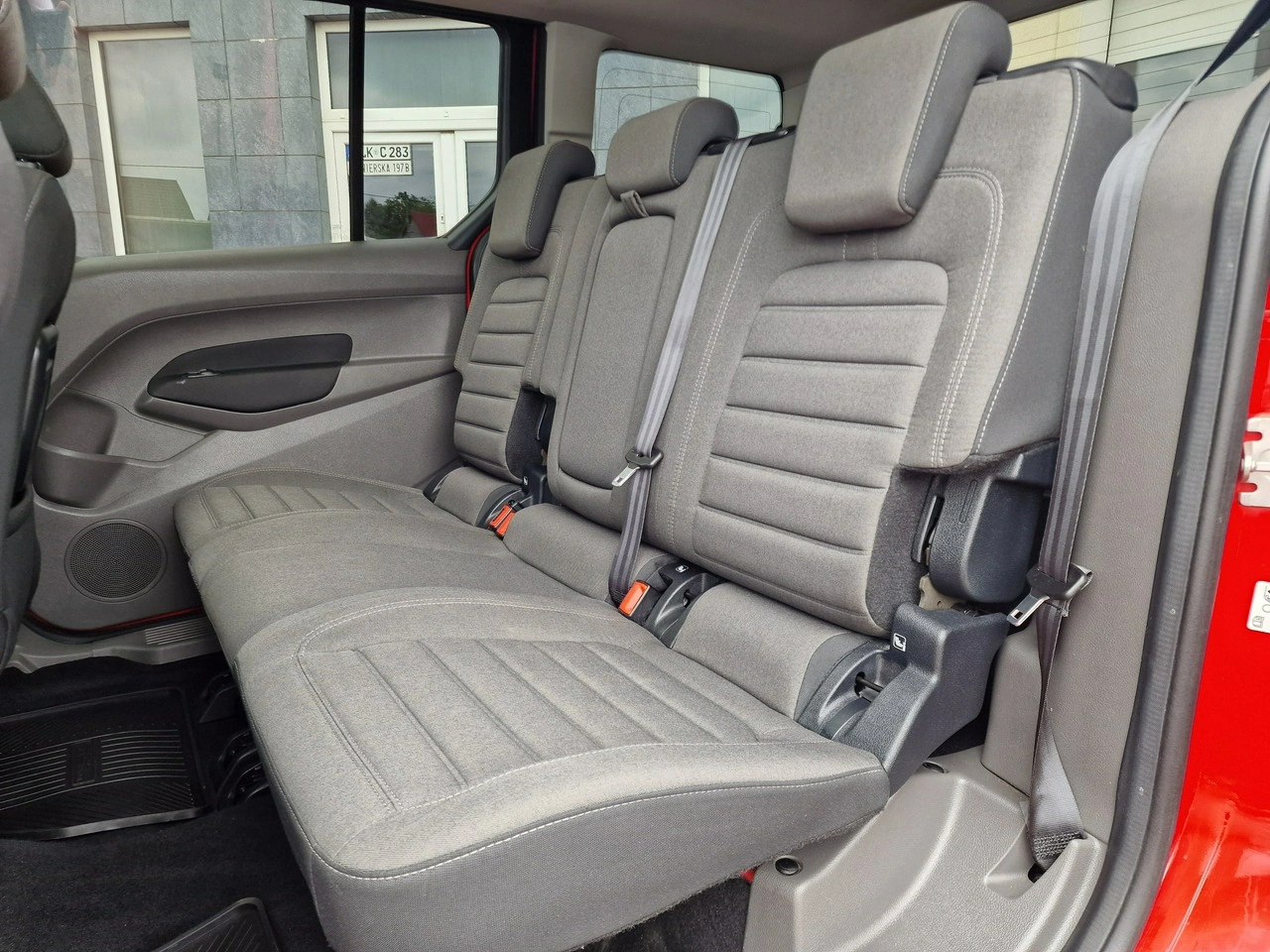 Ford Grand Tourneo Connect - Zdjęcie 20