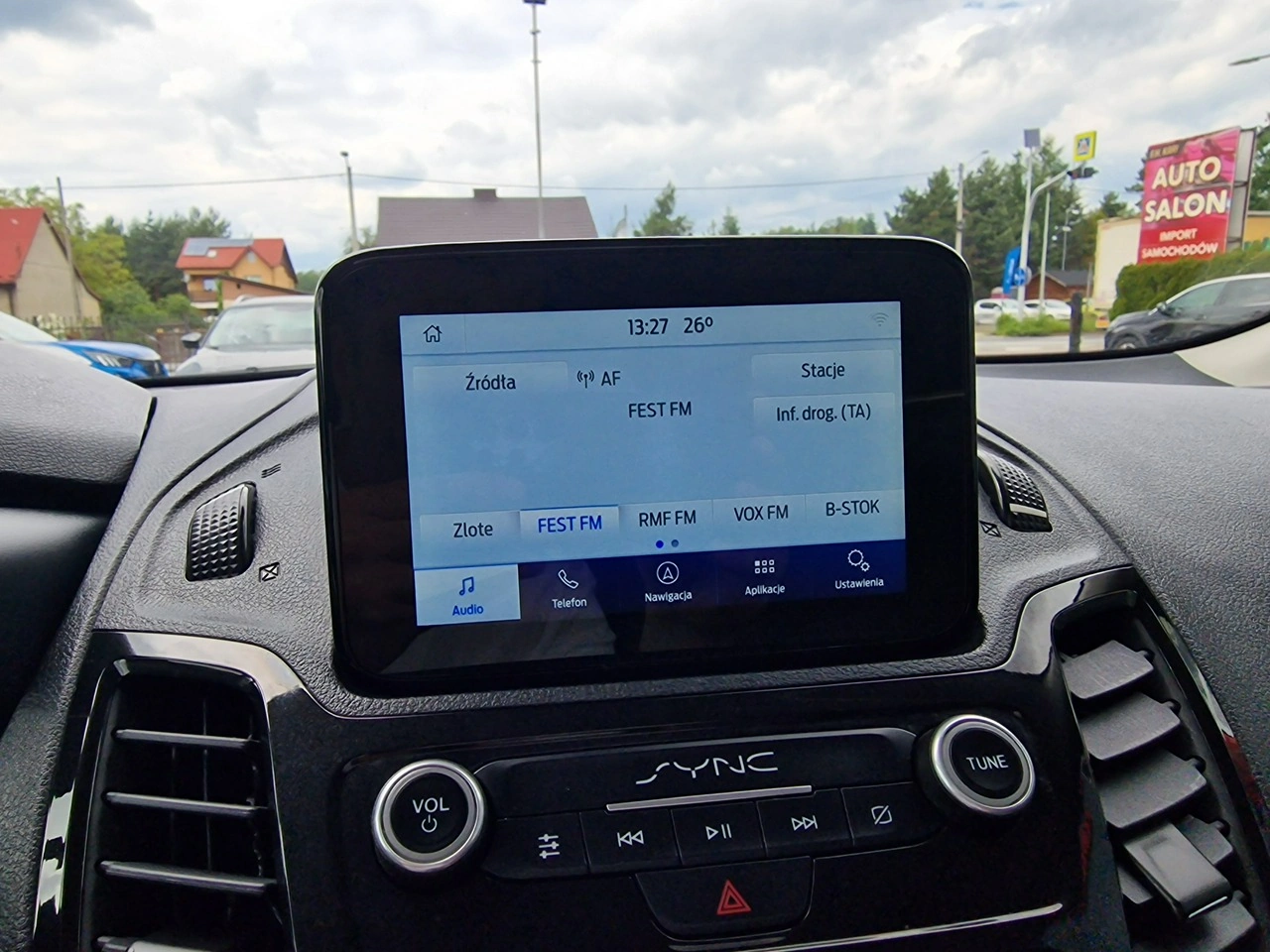 Ford Grand Tourneo Connect - Zdjęcie 27