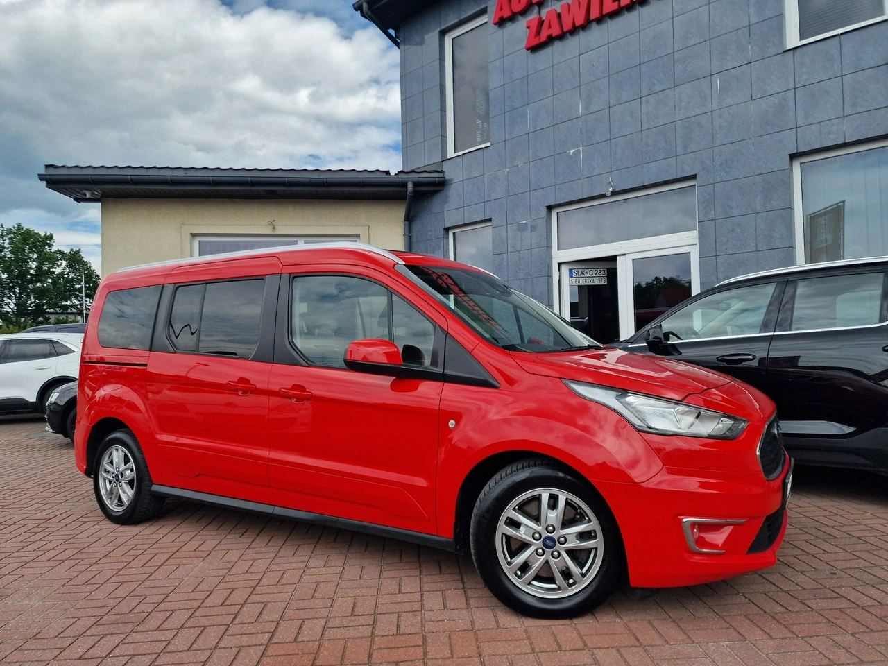 Ford Grand Tourneo Connect - Zdjęcie 11