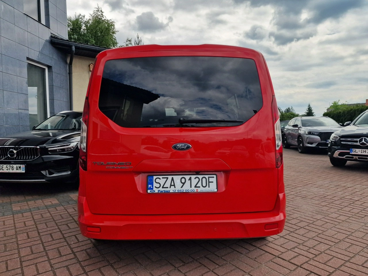 Ford Grand Tourneo Connect - Zdjęcie 14