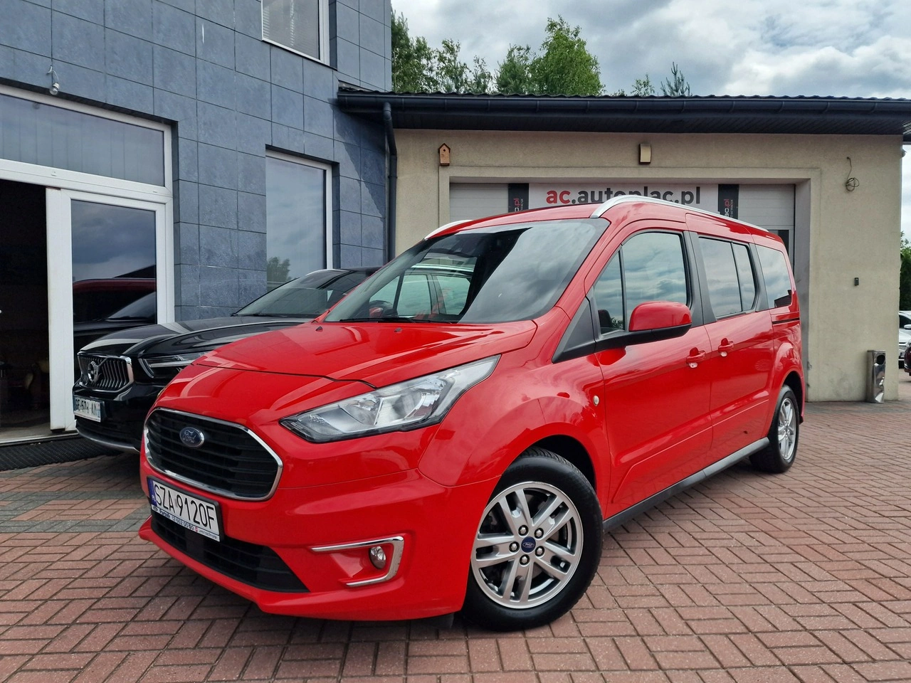Ford Grand Tourneo Connect - Główne zdjęcie