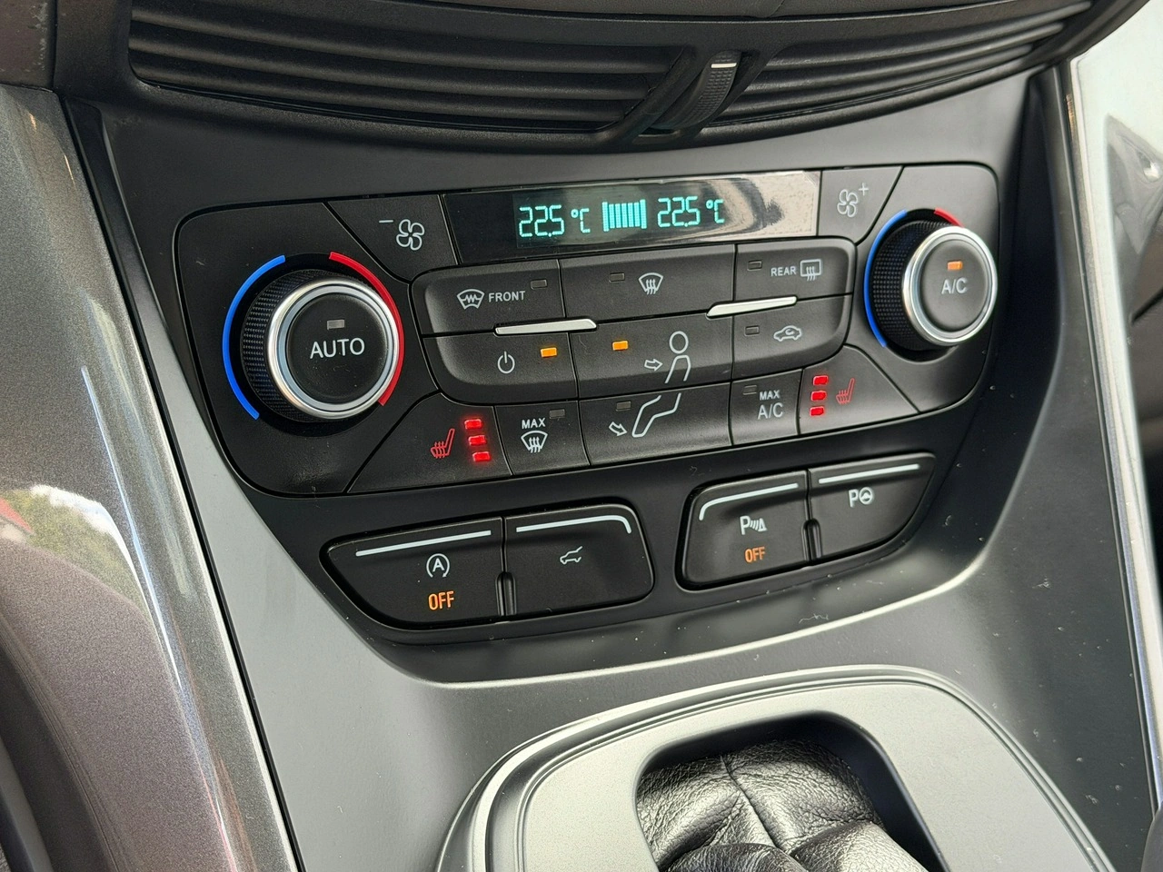 Ford Kuga - Zdjęcie 7