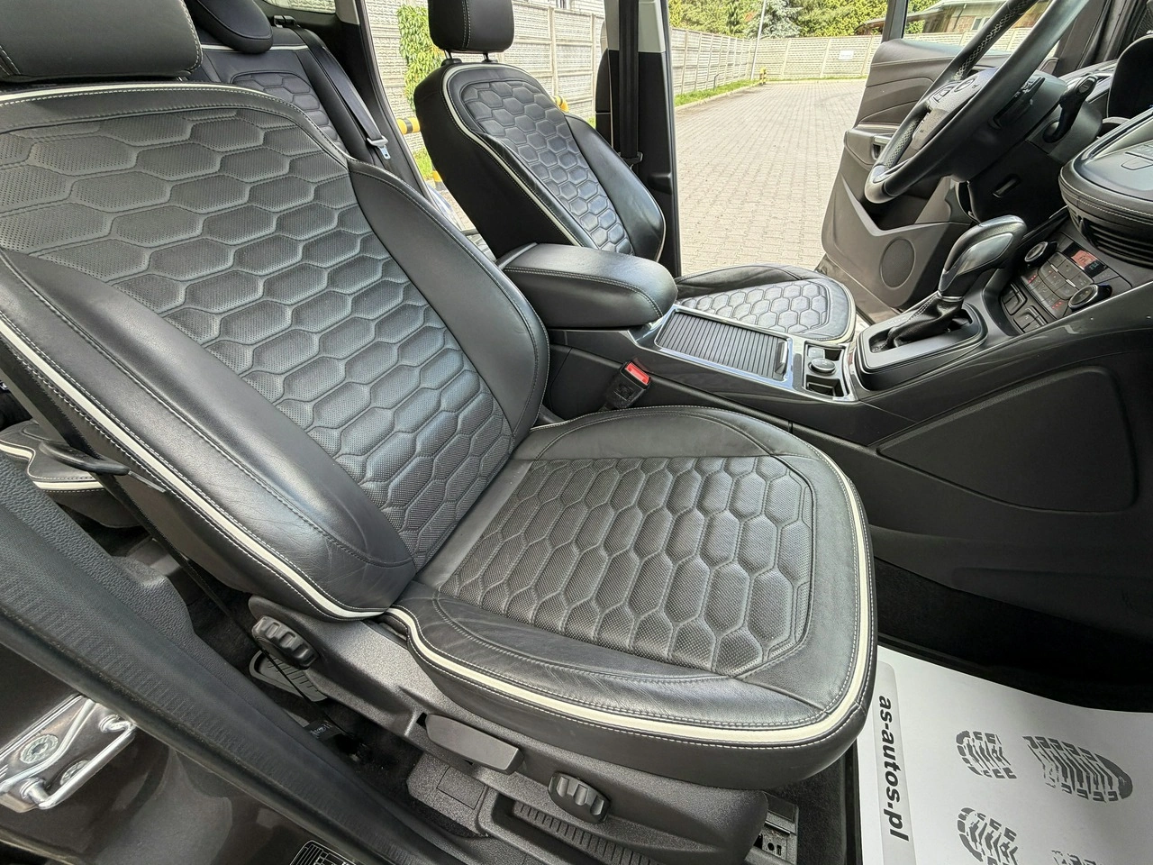 Ford Kuga - Zdjęcie 66