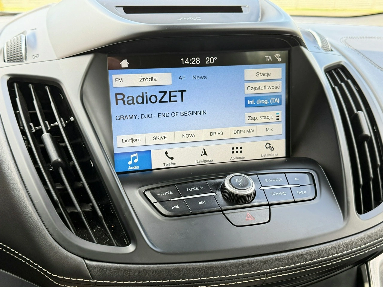 Ford Kuga - Zdjęcie 47