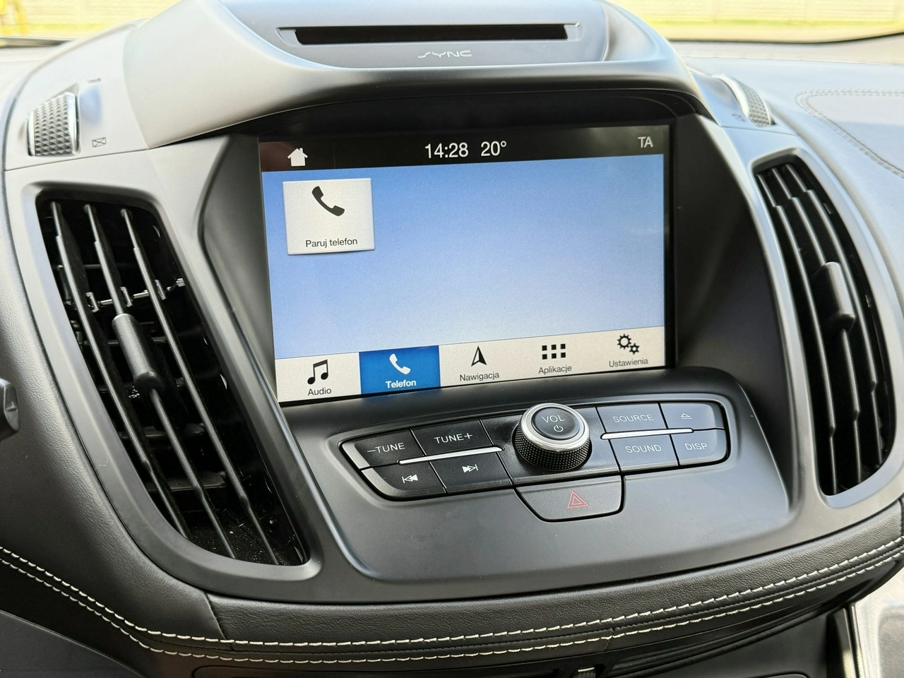 Ford Kuga - Zdjęcie 48