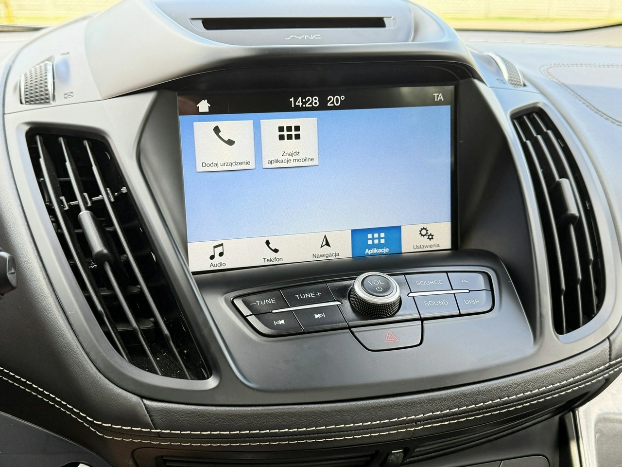 Ford Kuga - Zdjęcie 49