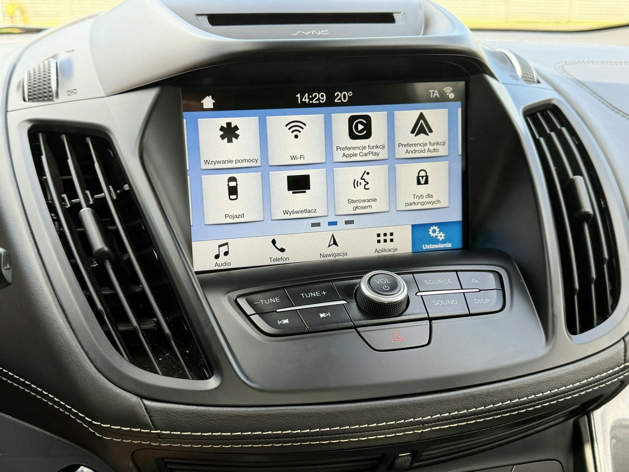 Ford Kuga - Zdjęcie 51
