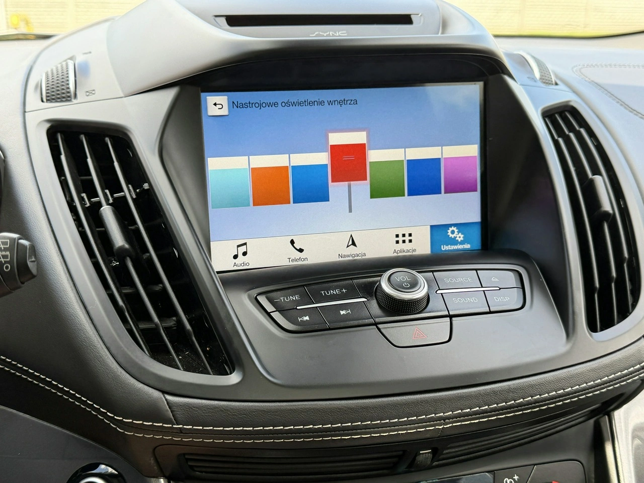 Ford Kuga - Zdjęcie 17