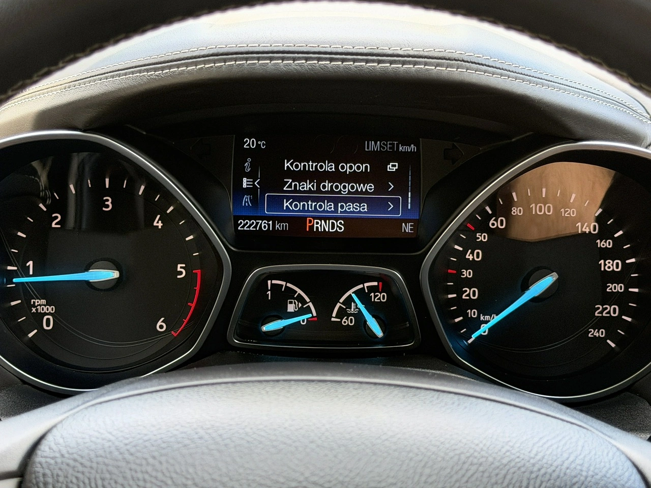 Ford Kuga - Zdjęcie 61