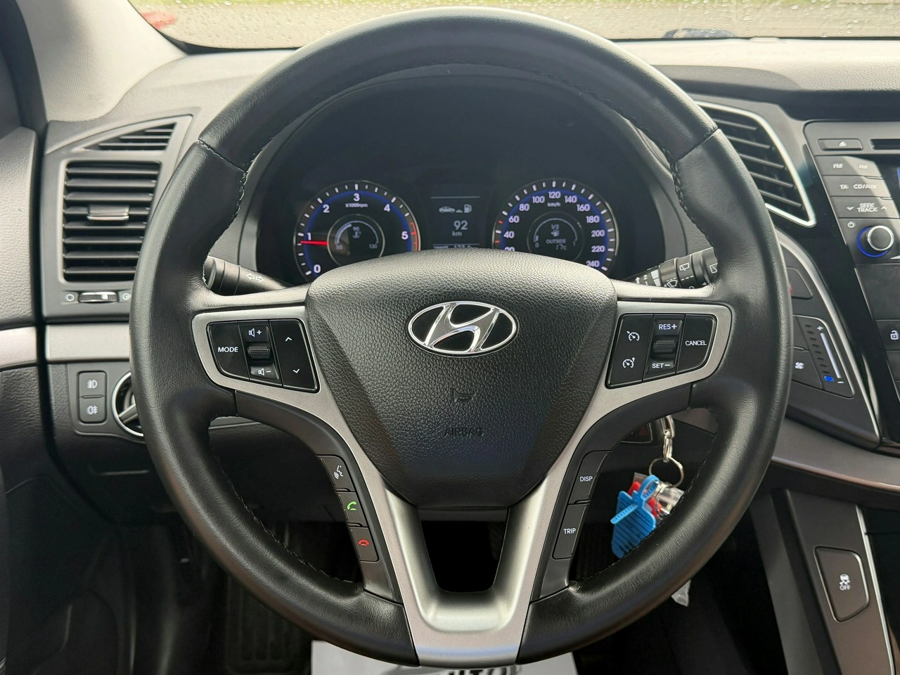 Hyundai i40 - Zdjęcie 42