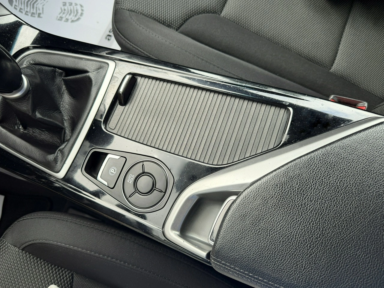 Hyundai i40 - Zdjęcie 9