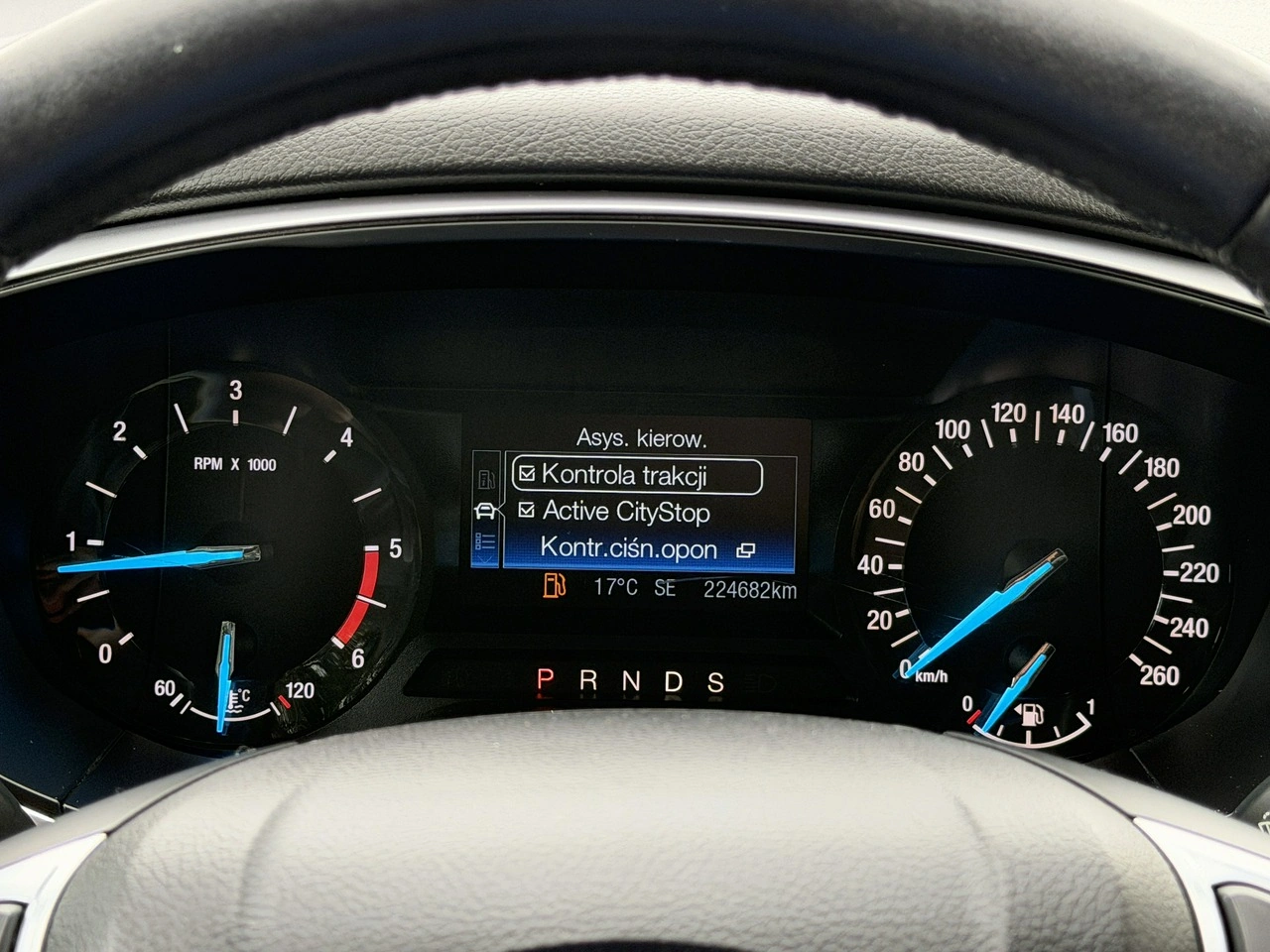 Ford Mondeo - Zdjęcie 49