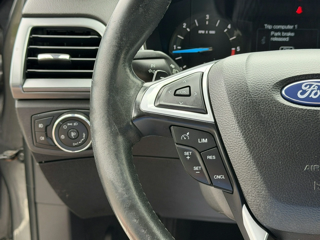 Ford Mondeo - Zdjęcie 15