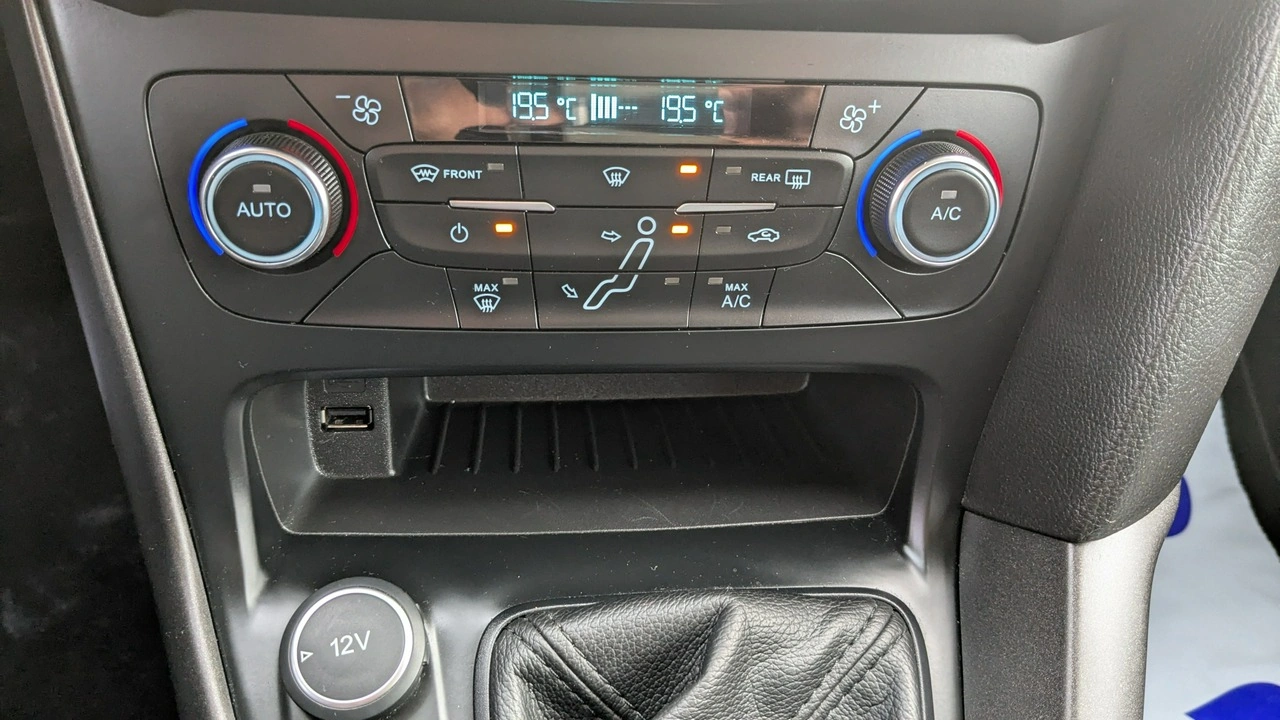 Ford Focus - Zdjęcie 27