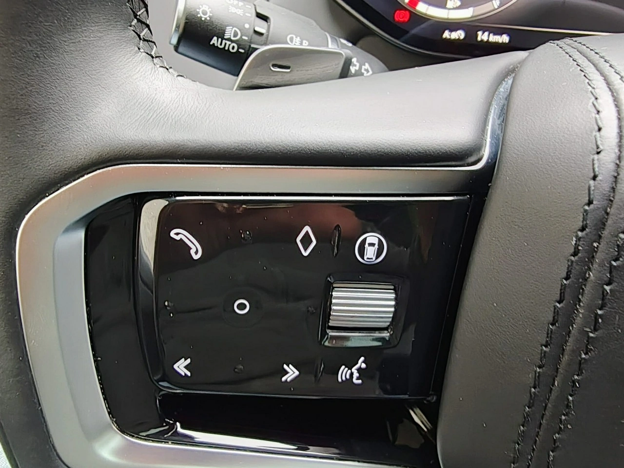 Land Rover Range Rover Sport - Zdjęcie 12