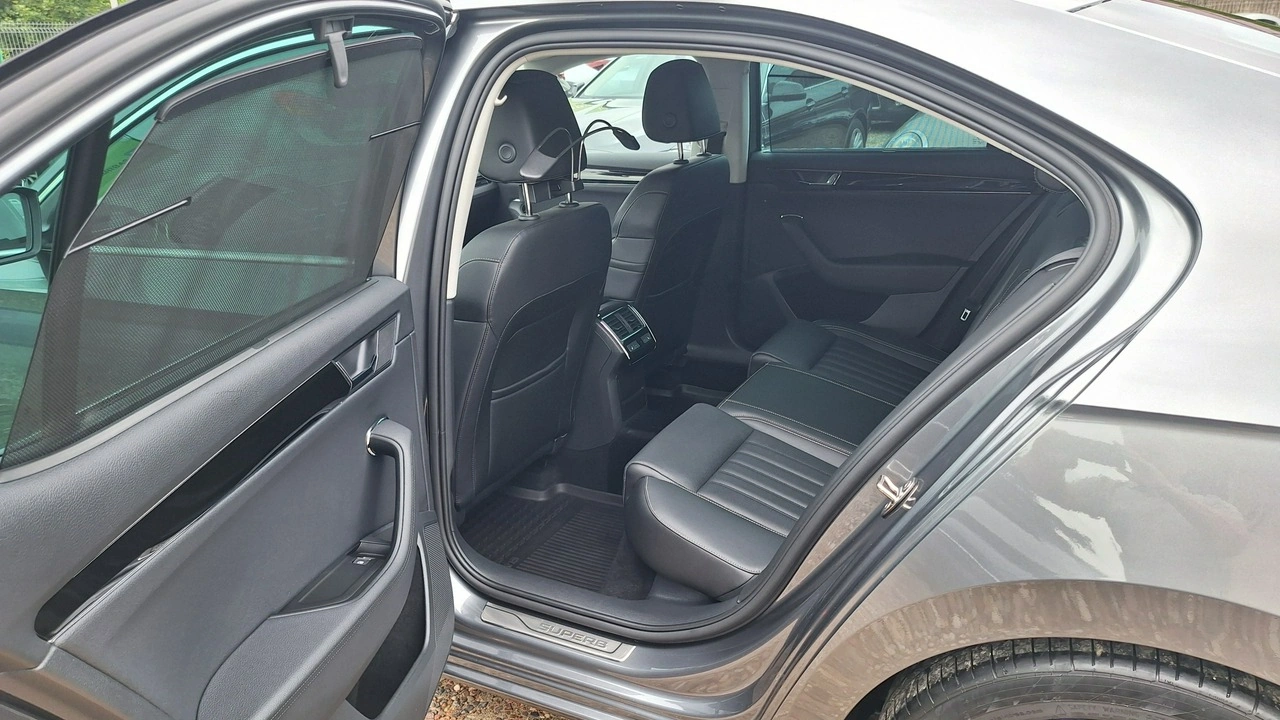 Skoda Superb - Zdjęcie 9