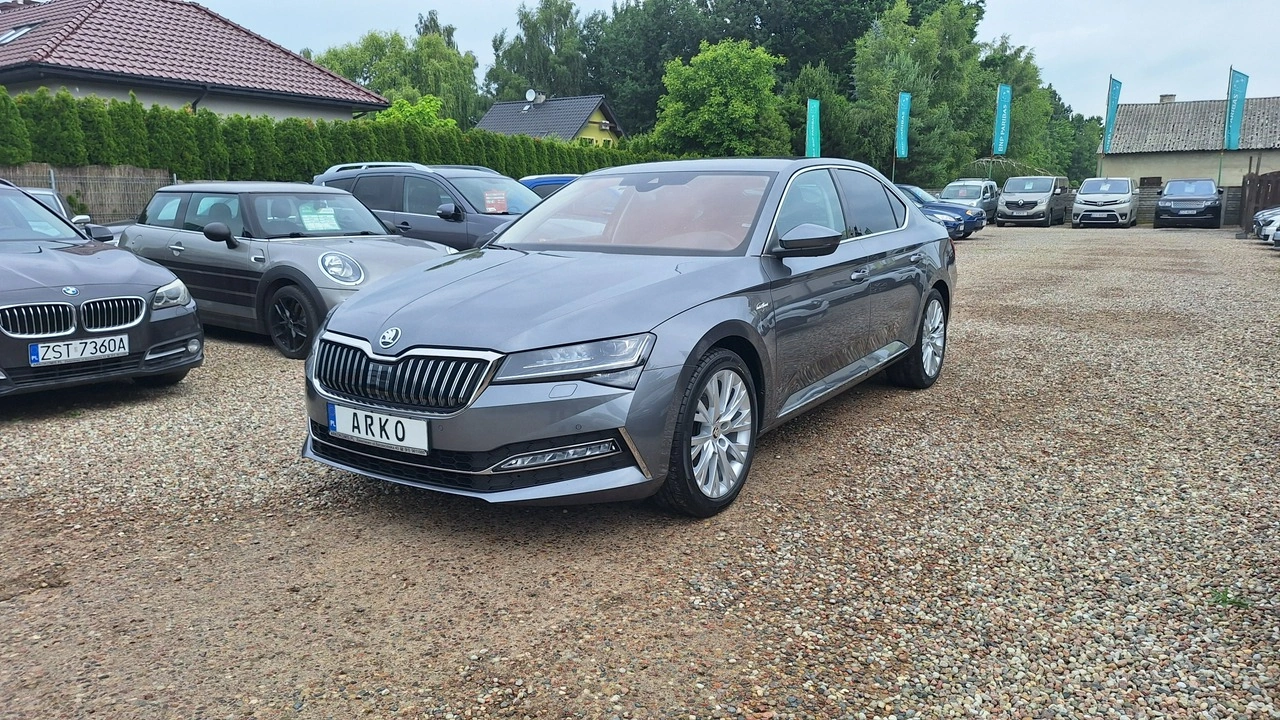 Skoda Superb - Zdjęcie 2