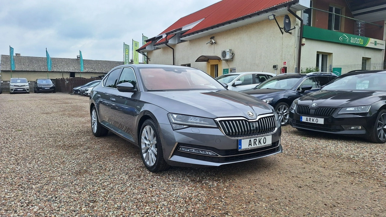 Skoda Superb - Główne zdjęcie