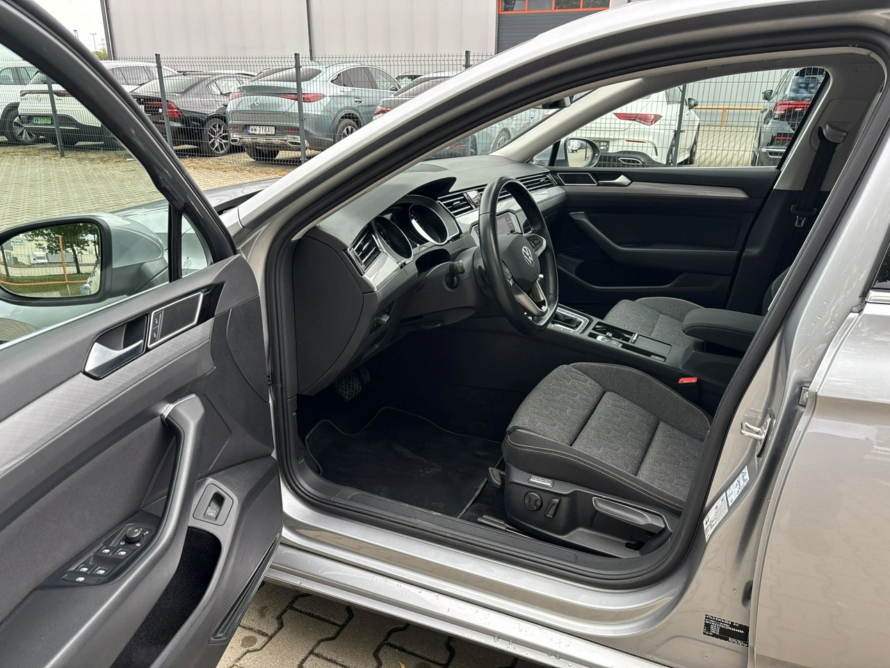 Volkswagen Passat - Zdjęcie 9