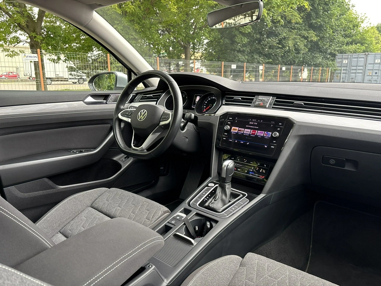 Volkswagen Passat - Zdjęcie 19