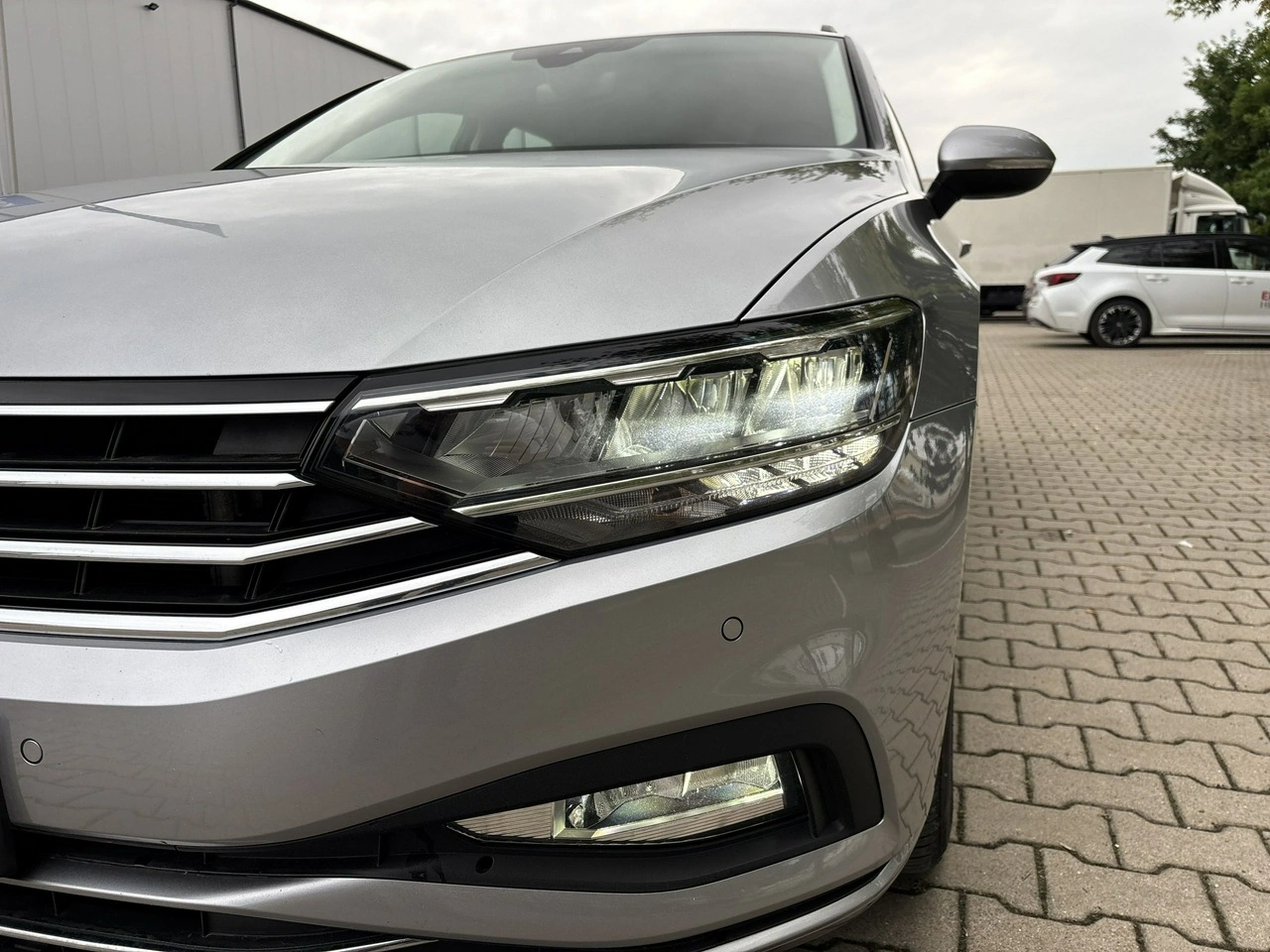 Volkswagen Passat - Zdjęcie 8