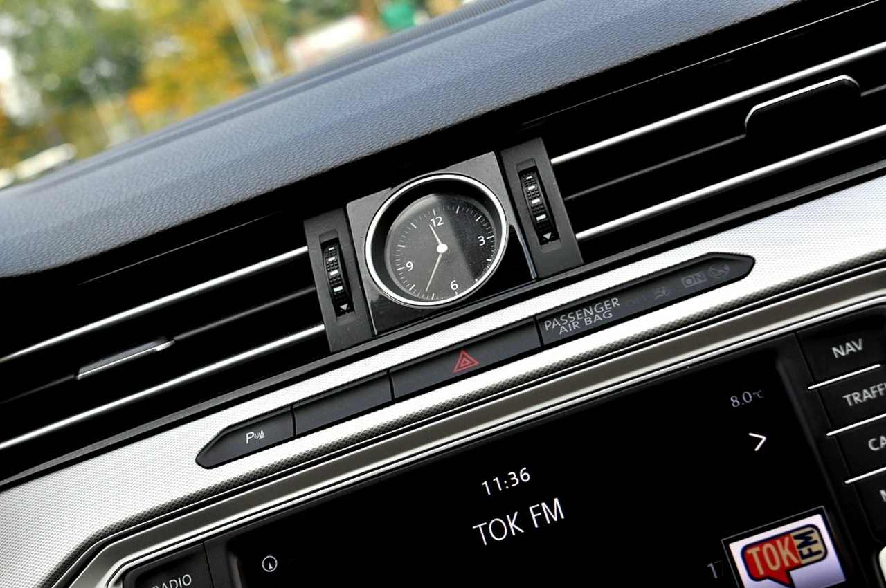 Volkswagen Passat - Zdjęcie 18