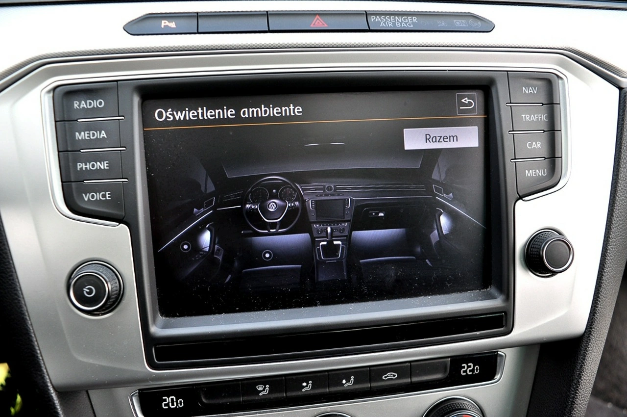 Volkswagen Passat - Zdjęcie 29
