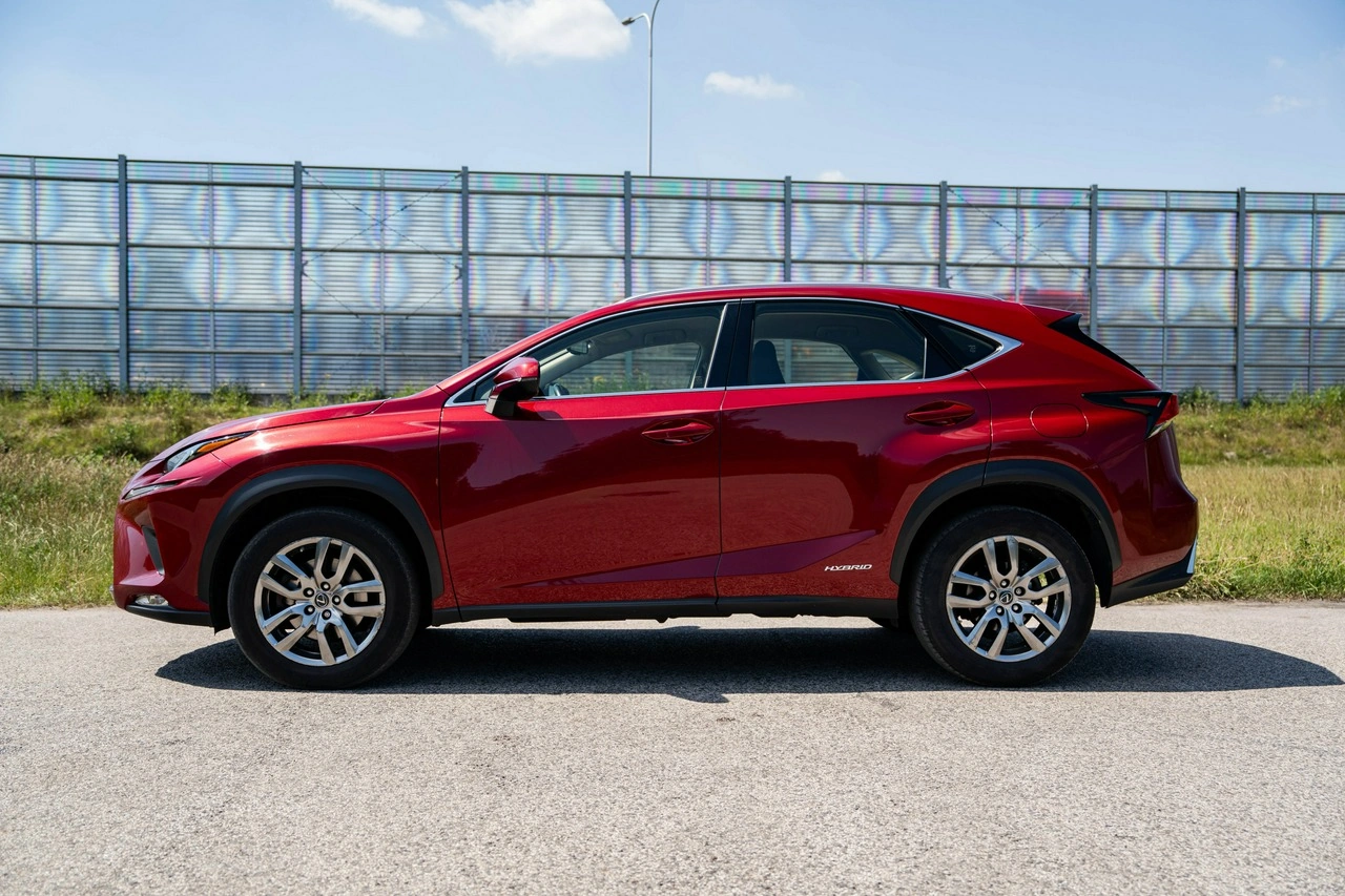 Lexus NX - Zdjęcie 9