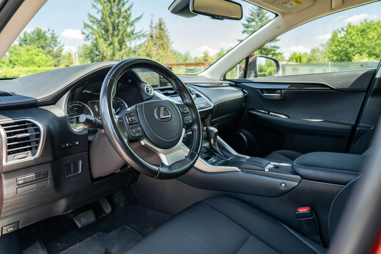 Lexus NX - Zdjęcie 17