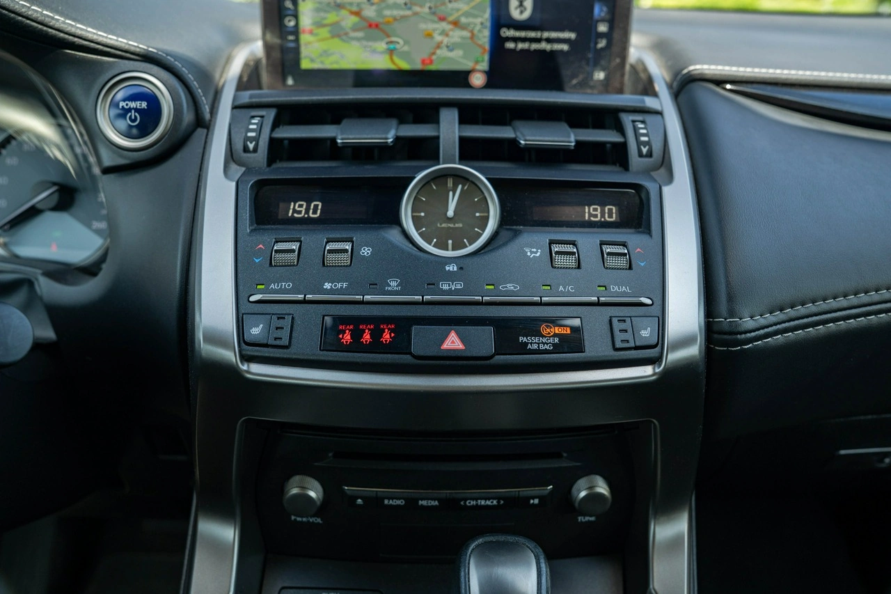 Lexus NX - Zdjęcie 21