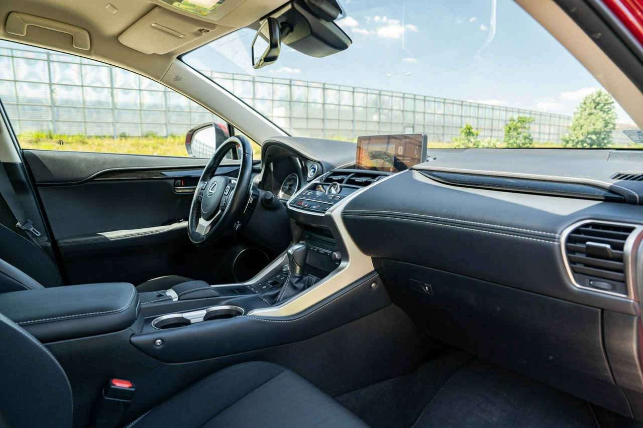 Lexus NX - Zdjęcie 26