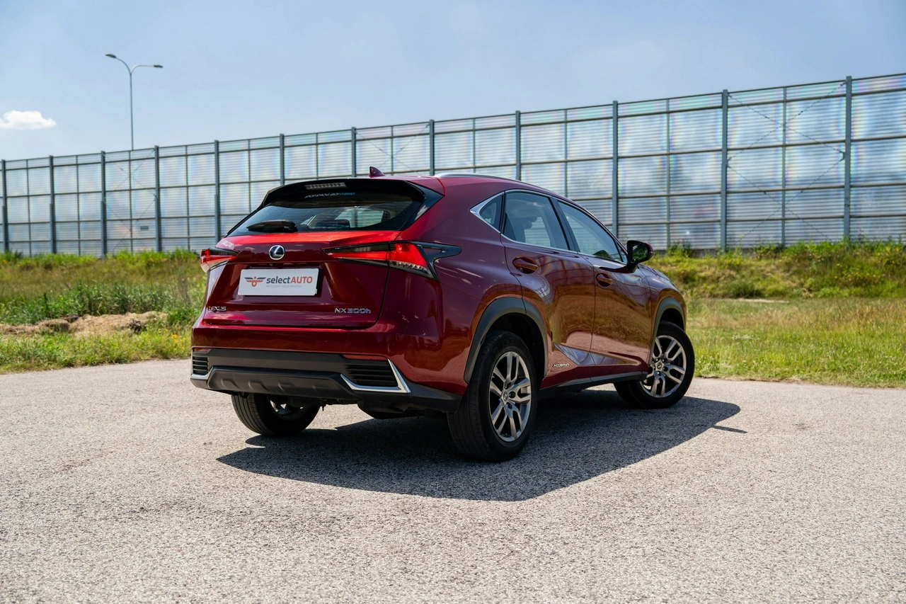 Lexus NX - Zdjęcie 5