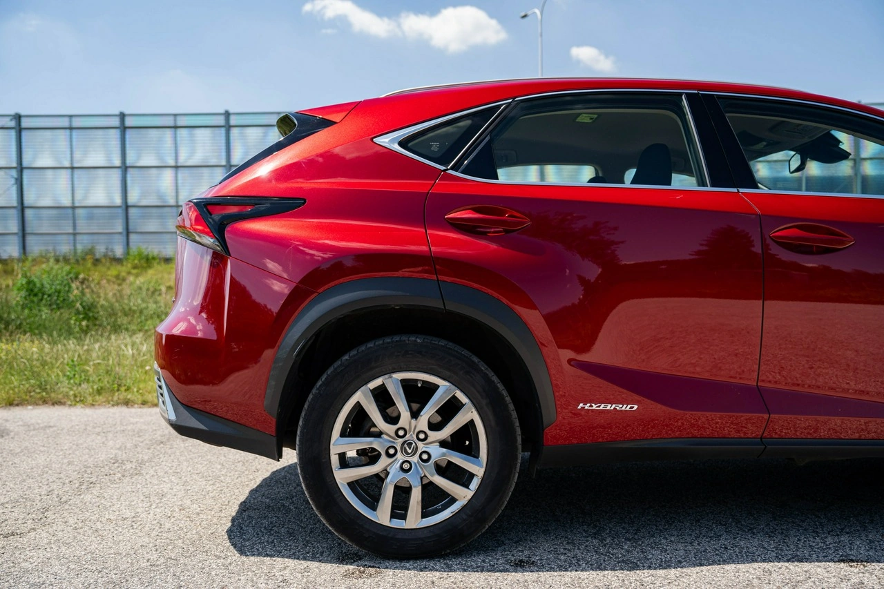 Lexus NX - Zdjęcie 6