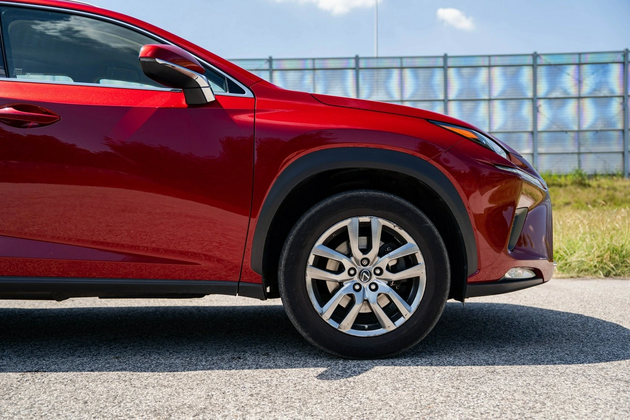 Lexus NX - Zdjęcie 7