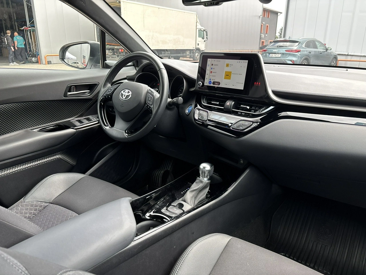 Toyota C-HR - Zdjęcie 13
