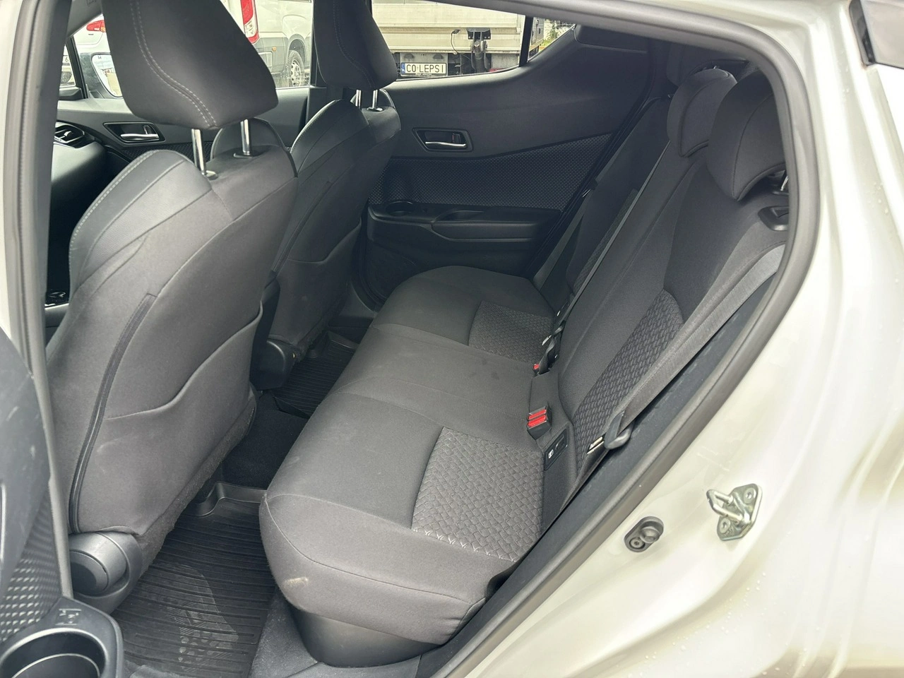 Toyota C-HR - Zdjęcie 18