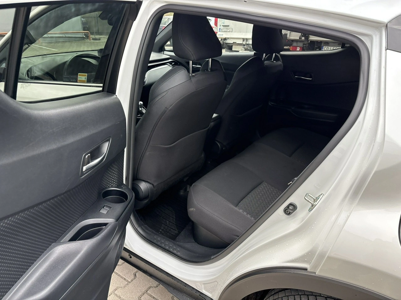 Toyota C-HR - Zdjęcie 19